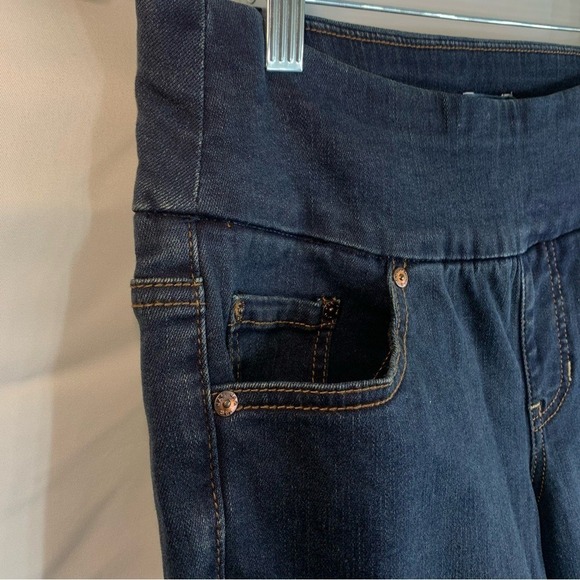 NWT JAG Women's Nora Mid Rise Skinny Pull-On Jeans, size 6 - Picture 8 of 13